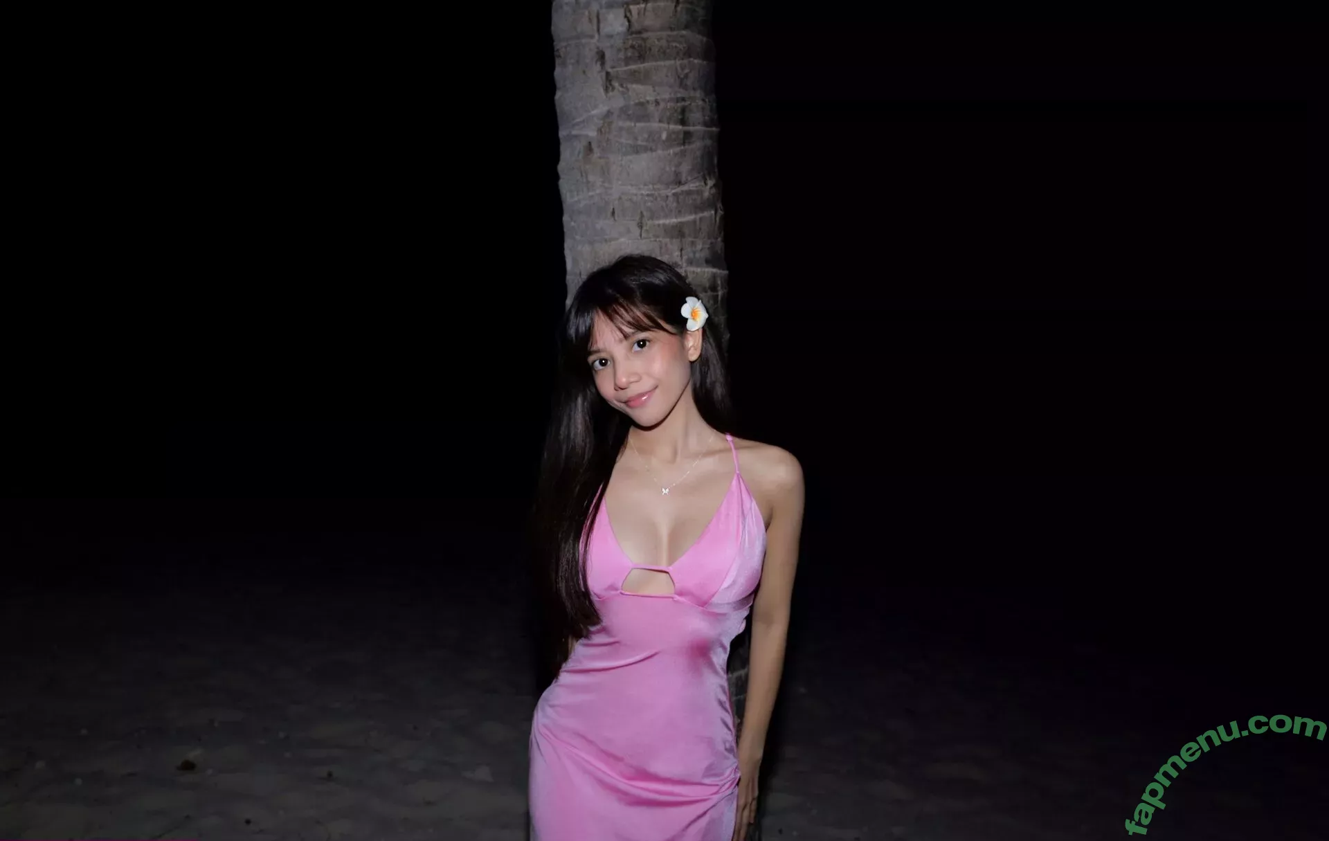 Eeeveenara nude photo #0125 (Eevee Enara / eeveenara)