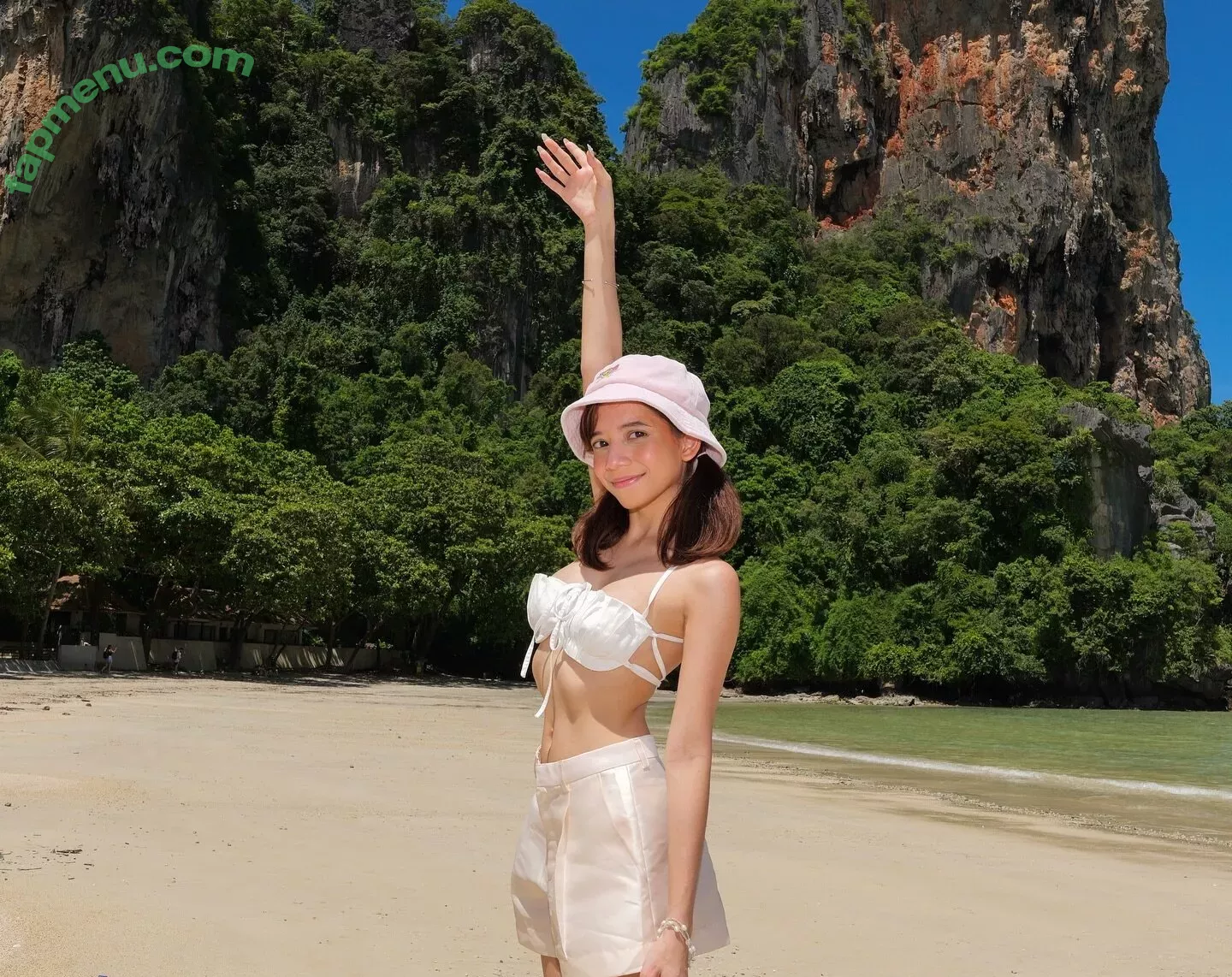 Eeeveenara nude photo #0460 (Eevee Enara / eeveenara)