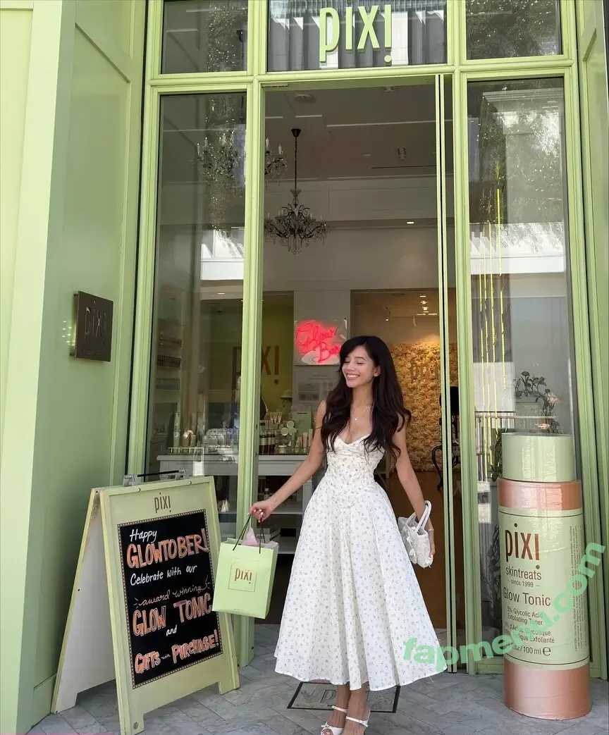 Eeeveenara nude photo #0654 (Eevee Enara / eeveenara)