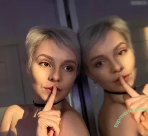  nude photo #0002