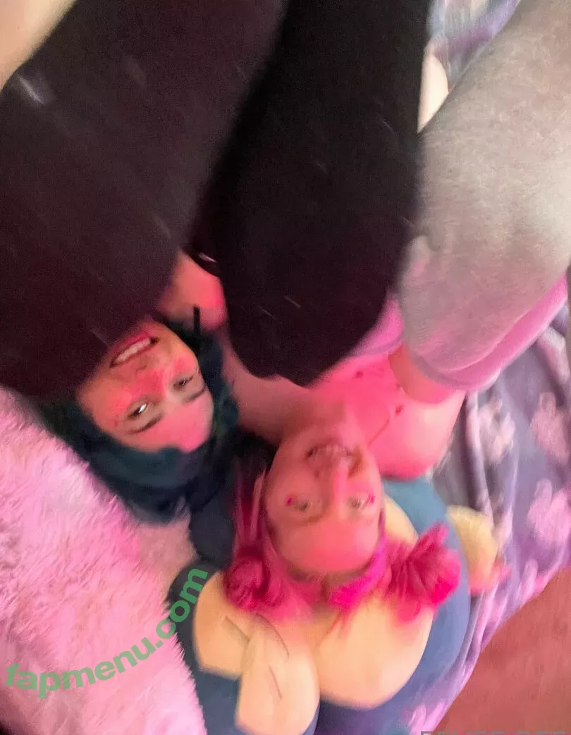 Eevee Bee nude photo #0019 (Eeveebeeshow / eevee_bee / eeveethebee)