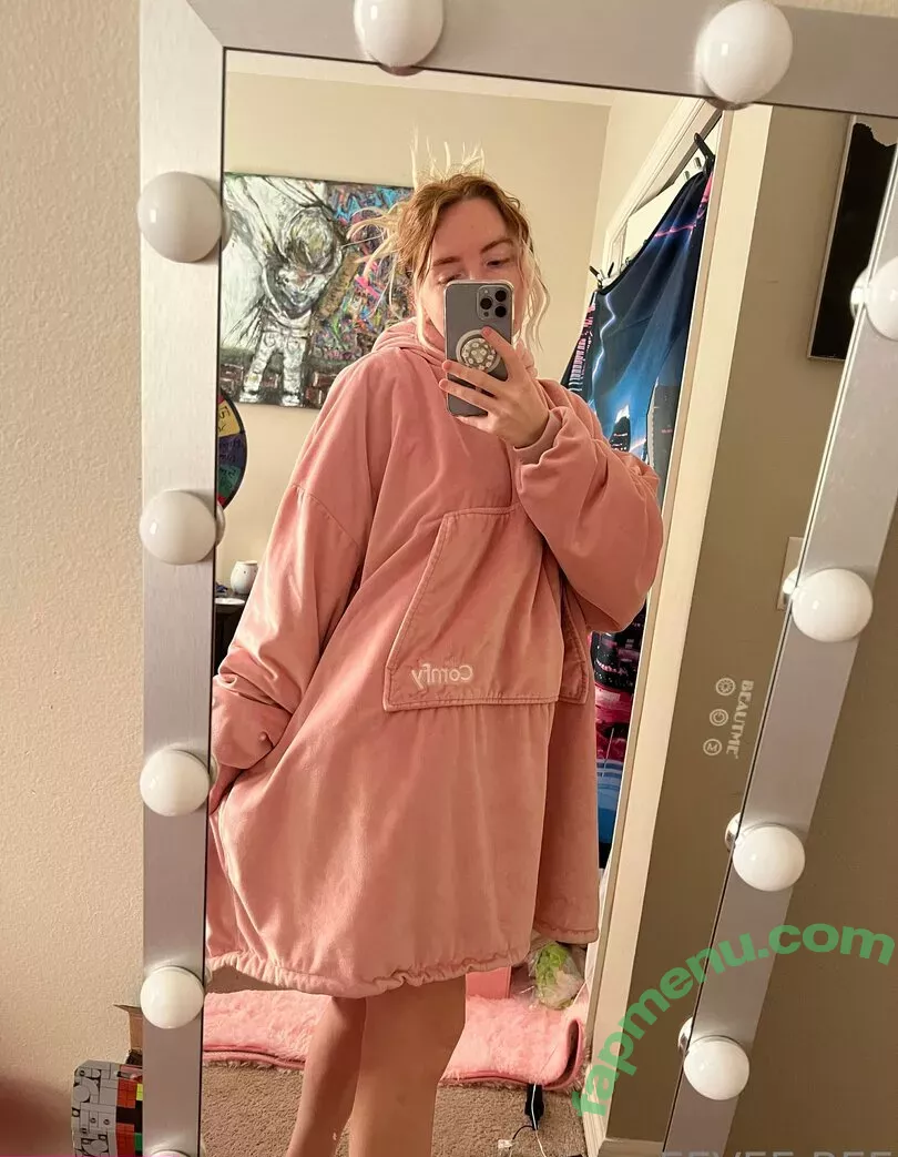 Eevee Bee nude photo #0397 (Eeveebeeshow / eevee_bee / eeveethebee)