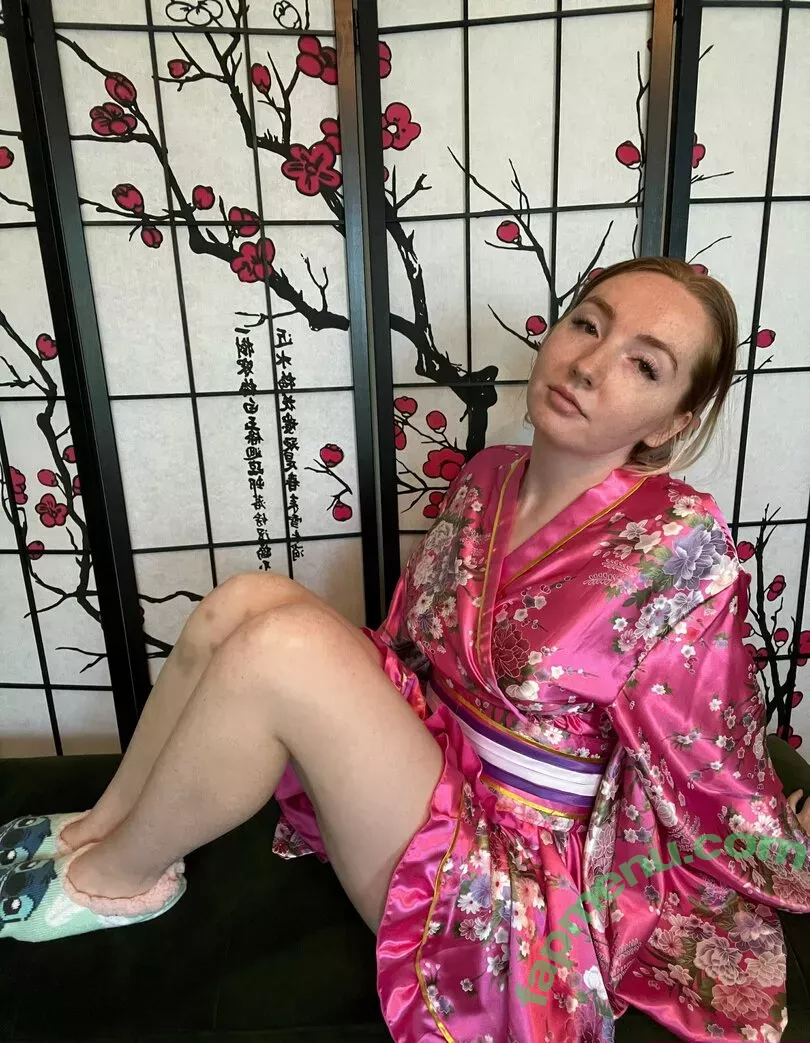 Eevee Bee nude photo #0448 (Eeveebeeshow / eevee_bee / eeveethebee)
