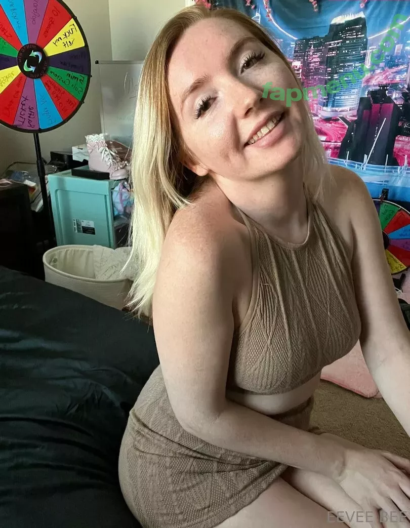 Eevee Bee nude photo #0454 (Eeveebeeshow / eevee_bee / eeveethebee)