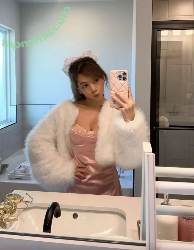 Eeveenara | Eevee Enara nude photo #0006 (Eeveenara | Eevee Enara)