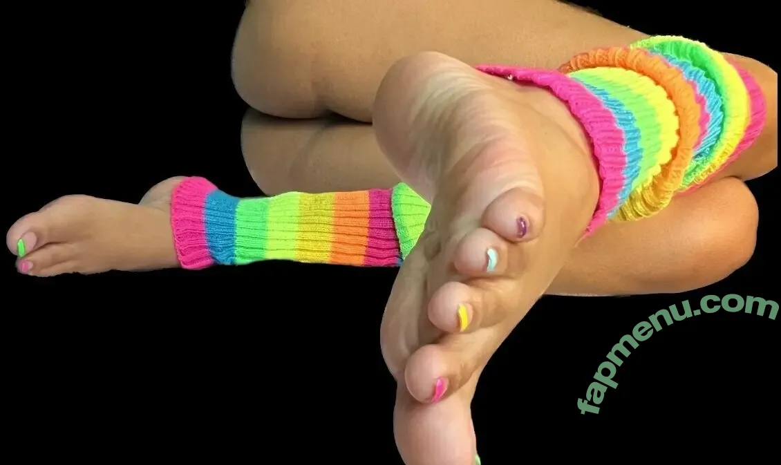 effthemtoesog nude photo #0006 (effthemtoesog)