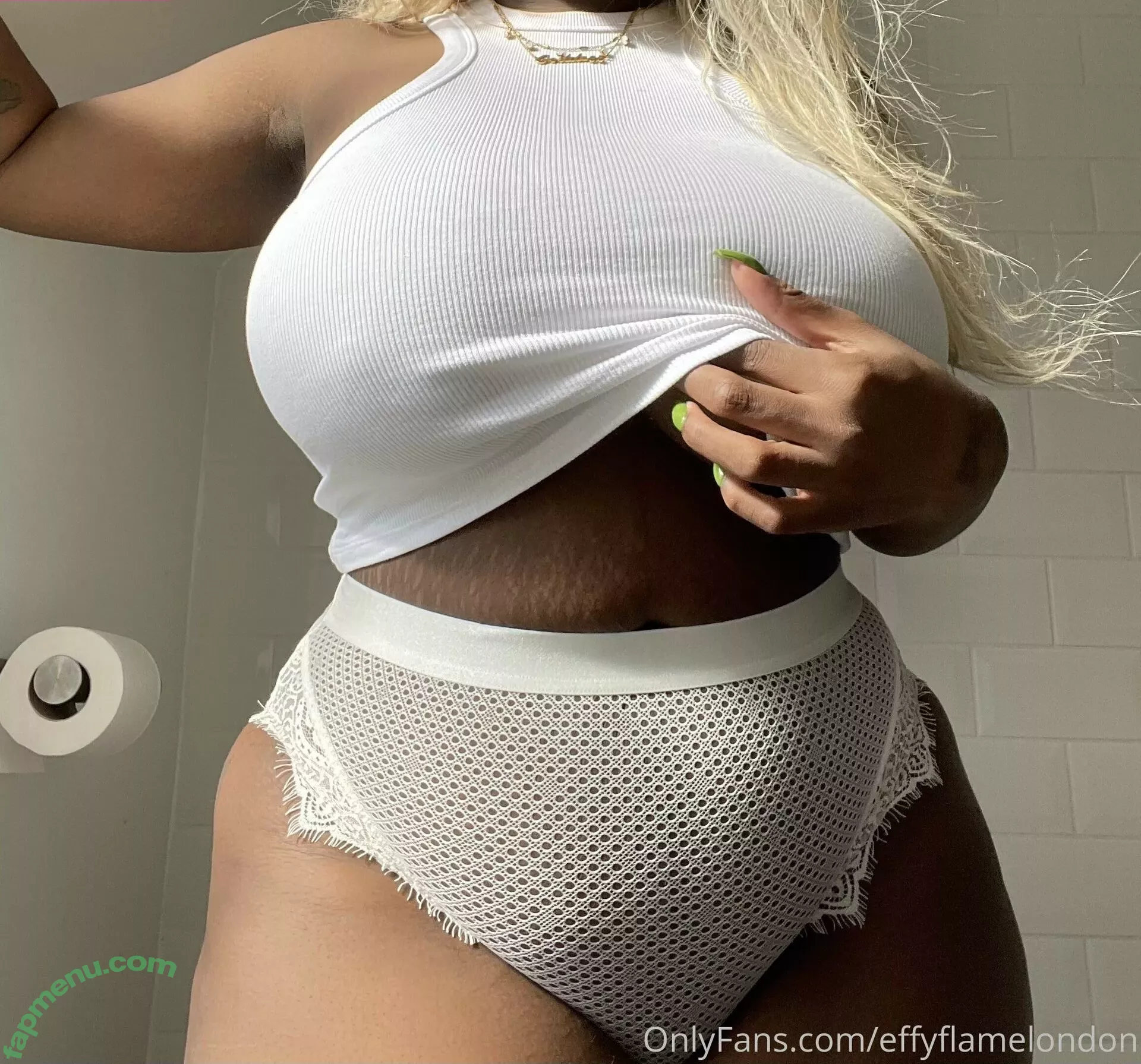 Effy Flame nude photo #0070 (effyflamelondon)