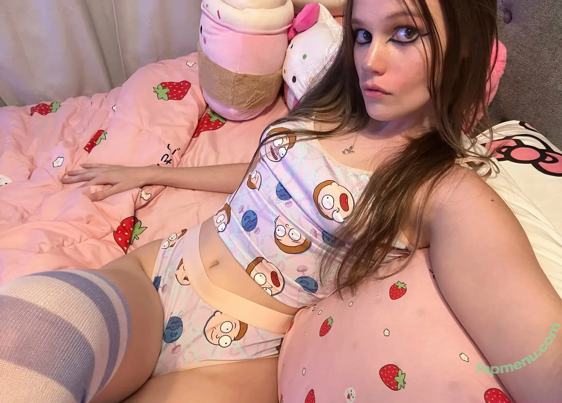 egirlshae nude photo #0109 (egirlshae)