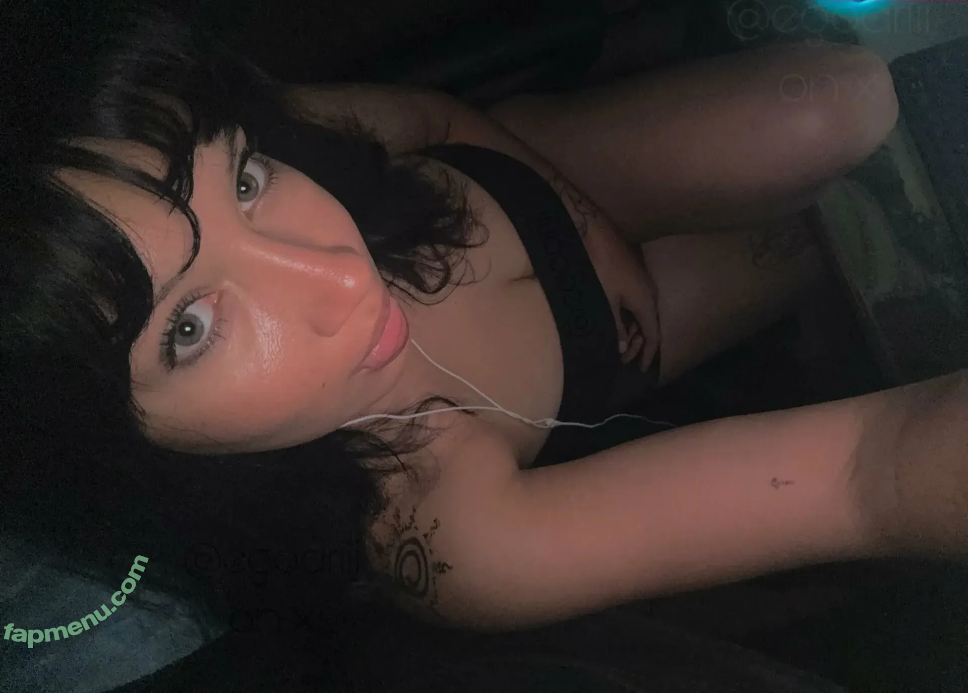 egoariii nude photo #0010 (ariii)