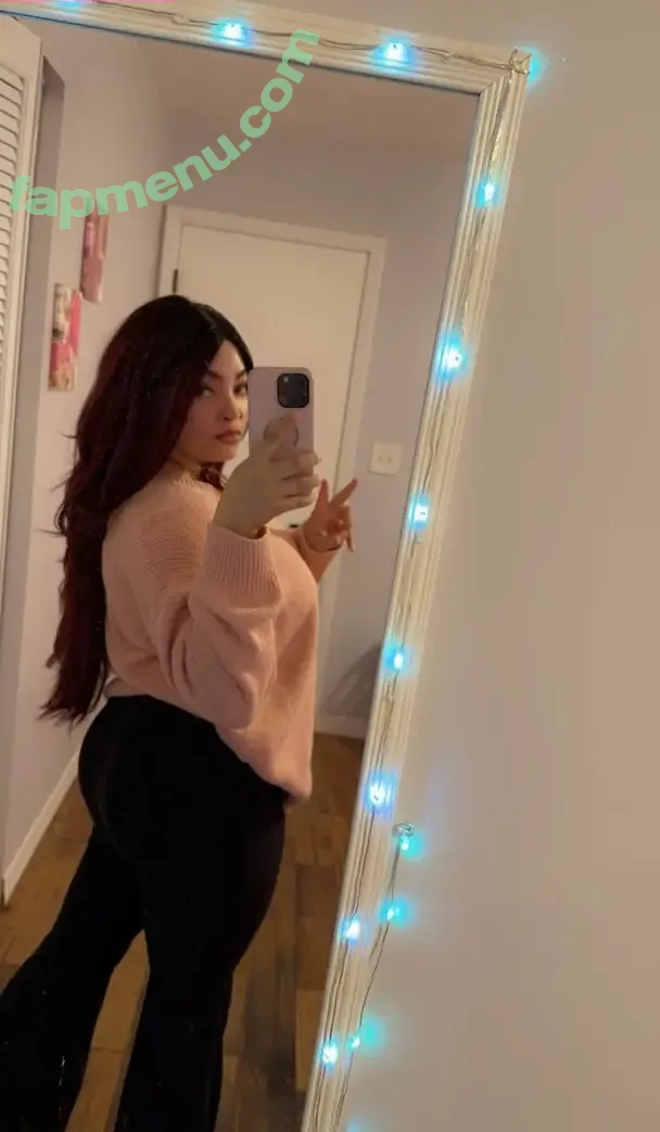 eGyrl nude photo #0034 (eGyrls / trendy.egirl)