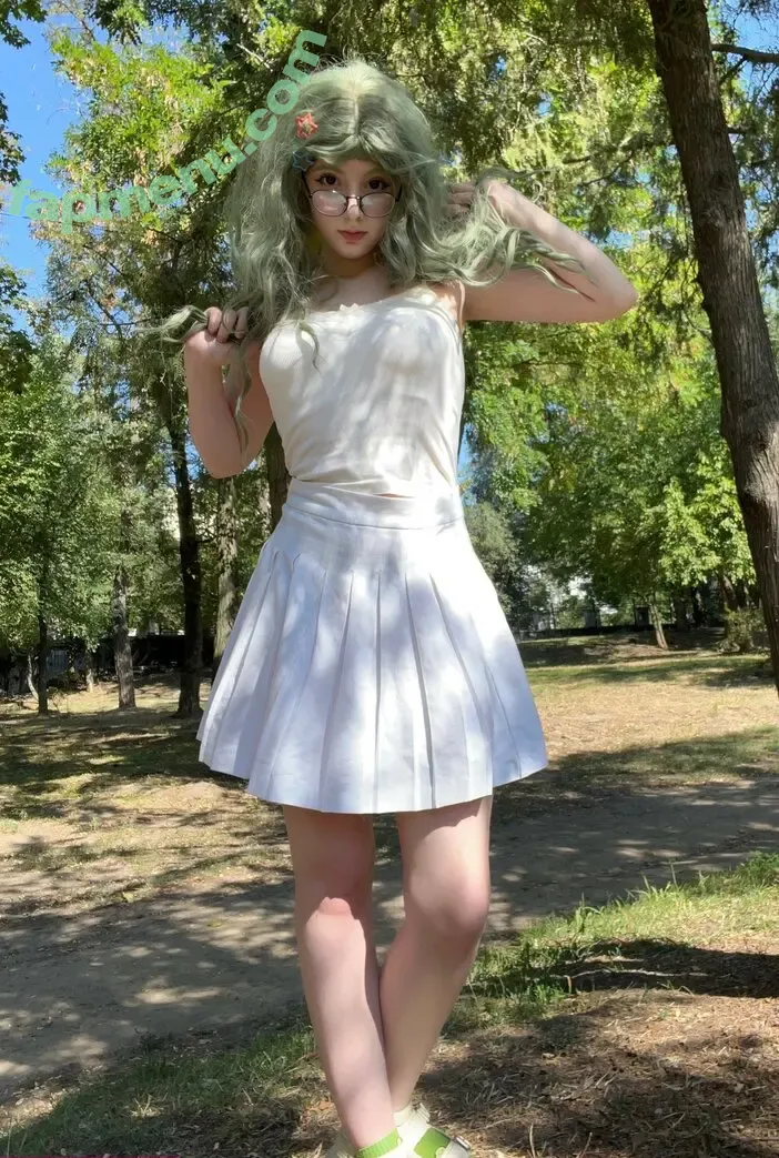 eileengree nude photo #0004 (eileenneenee)