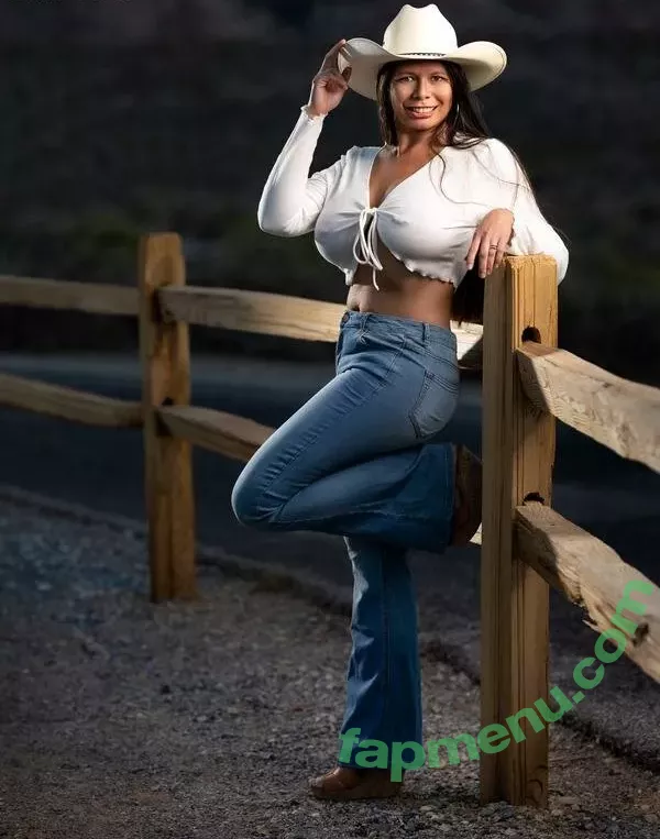 Eimeo nude photo #0092 (tahiticutie)