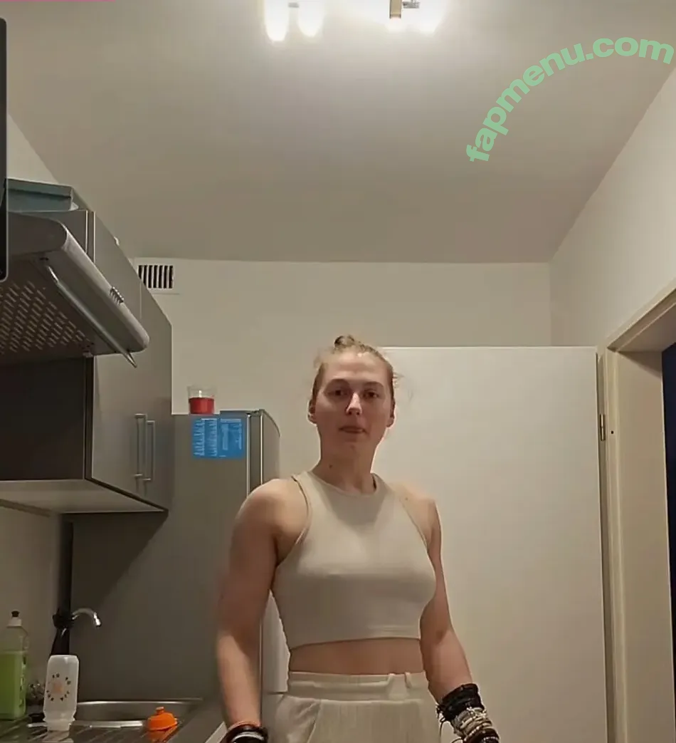 einfachnurchristiinaa nude photo #0122 (einfachnurchristiinaa)