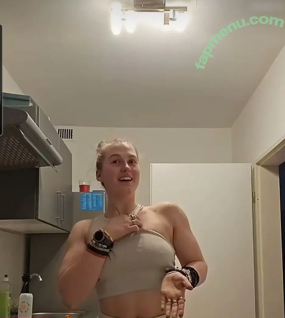 einfachnurchristiinaa nude photo #0124 (einfachnurchristiinaa)