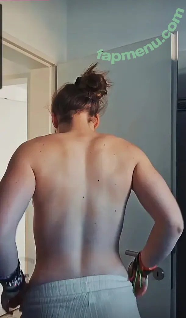 einfachnurchristiinaa nude photo #0125 (einfachnurchristiinaa)