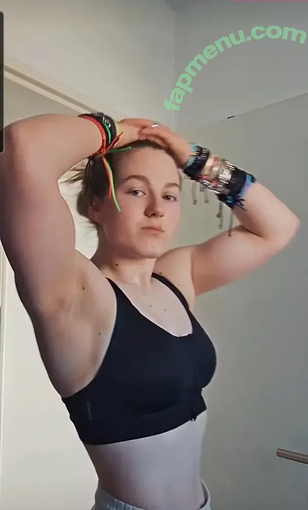einfachnurchristiinaa nude photo #0127 (einfachnurchristiinaa)