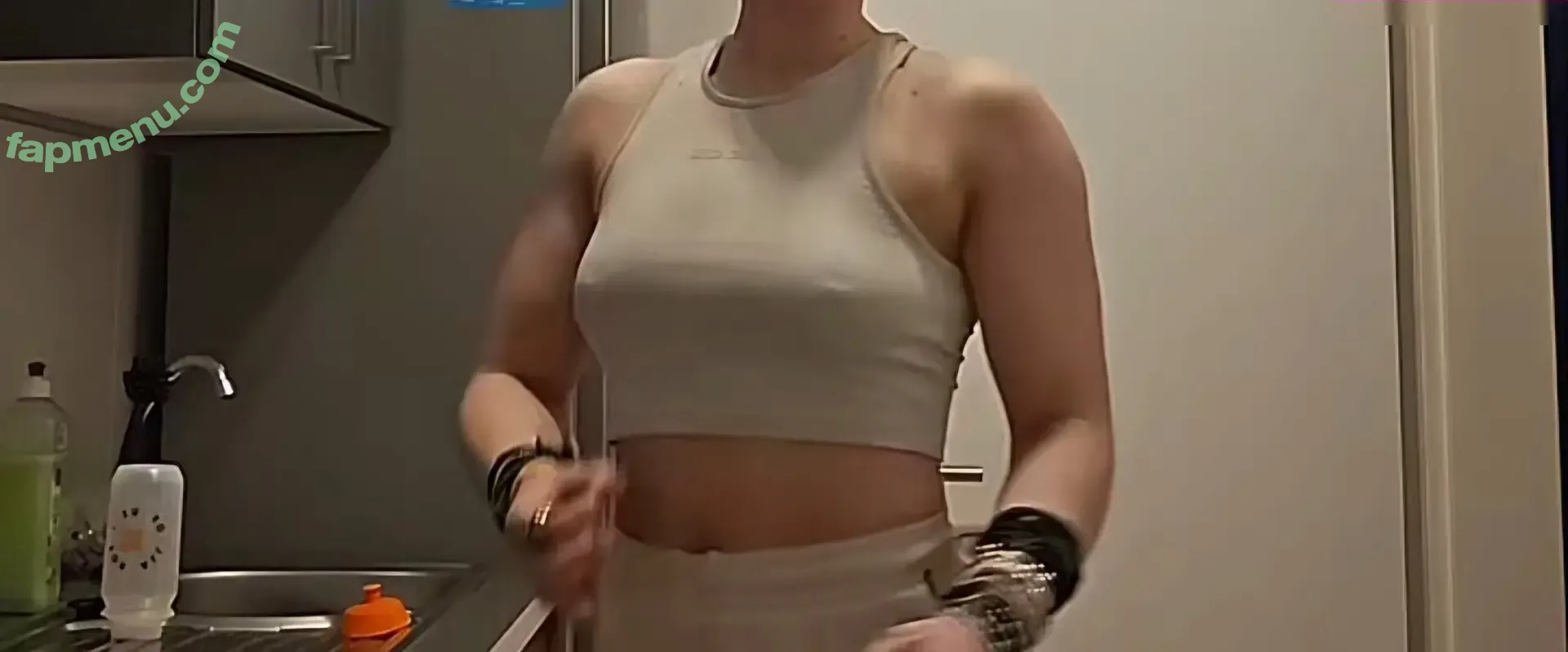 einfachnurchristiinaa nude photo #0128 (einfachnurchristiinaa)