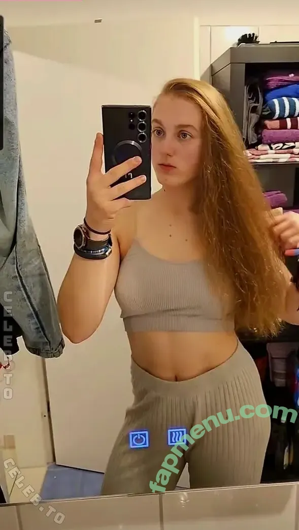 einfachnurchristiinaa nude photo #0159 (einfachnurchristiina)