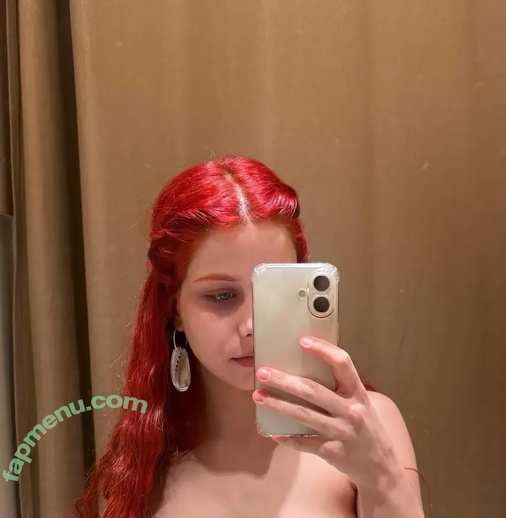 eiwoch nude photo #0001 (eiwochh)