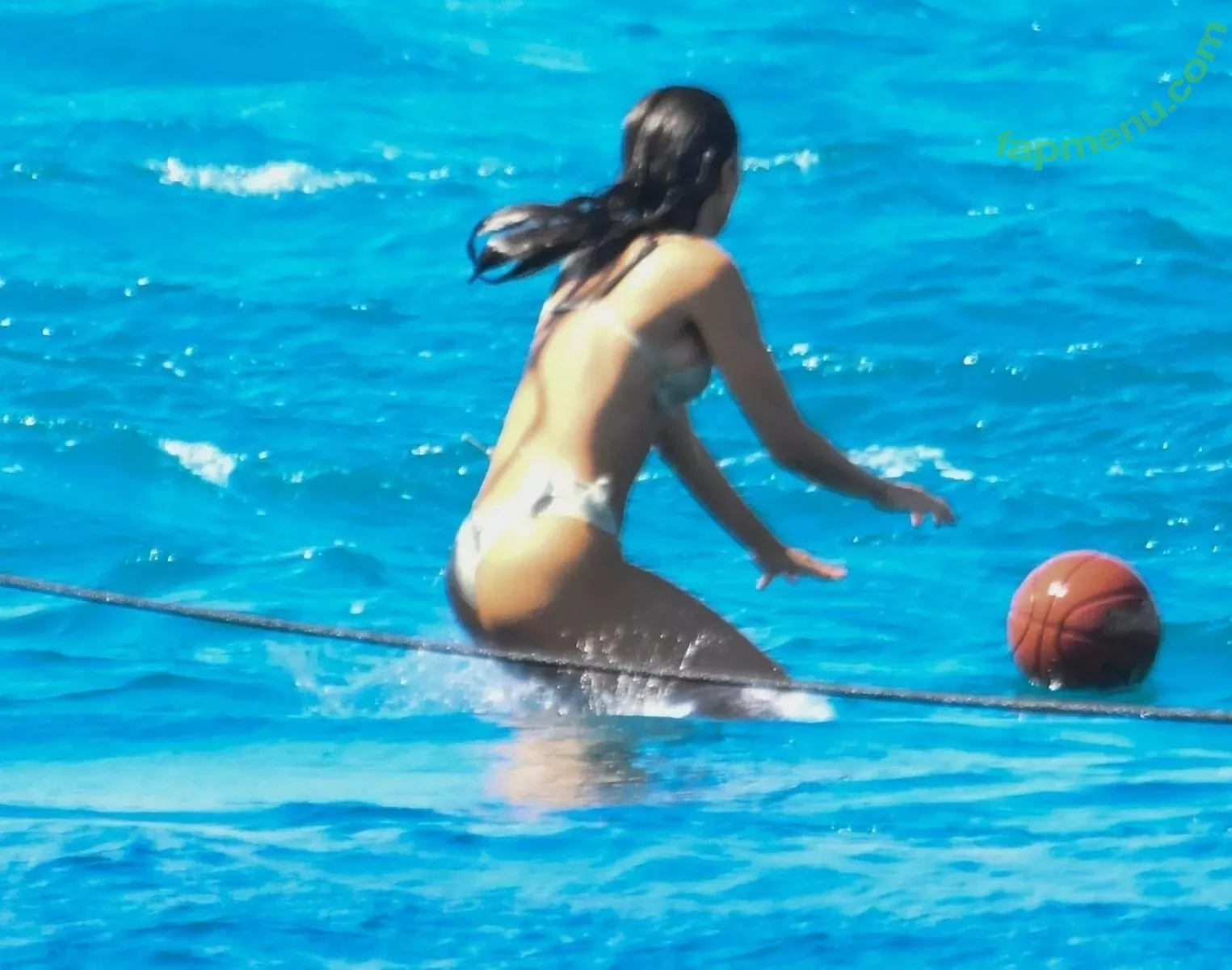 Eiza Gonzalez nude photo #0875 (eizagonzalez / elisagonz)