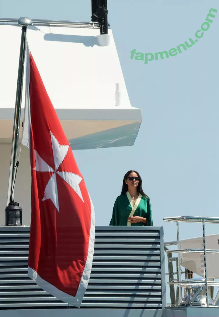 Eiza Gonzalez nude photo #0928 (eizagonzalez / elisagonz)