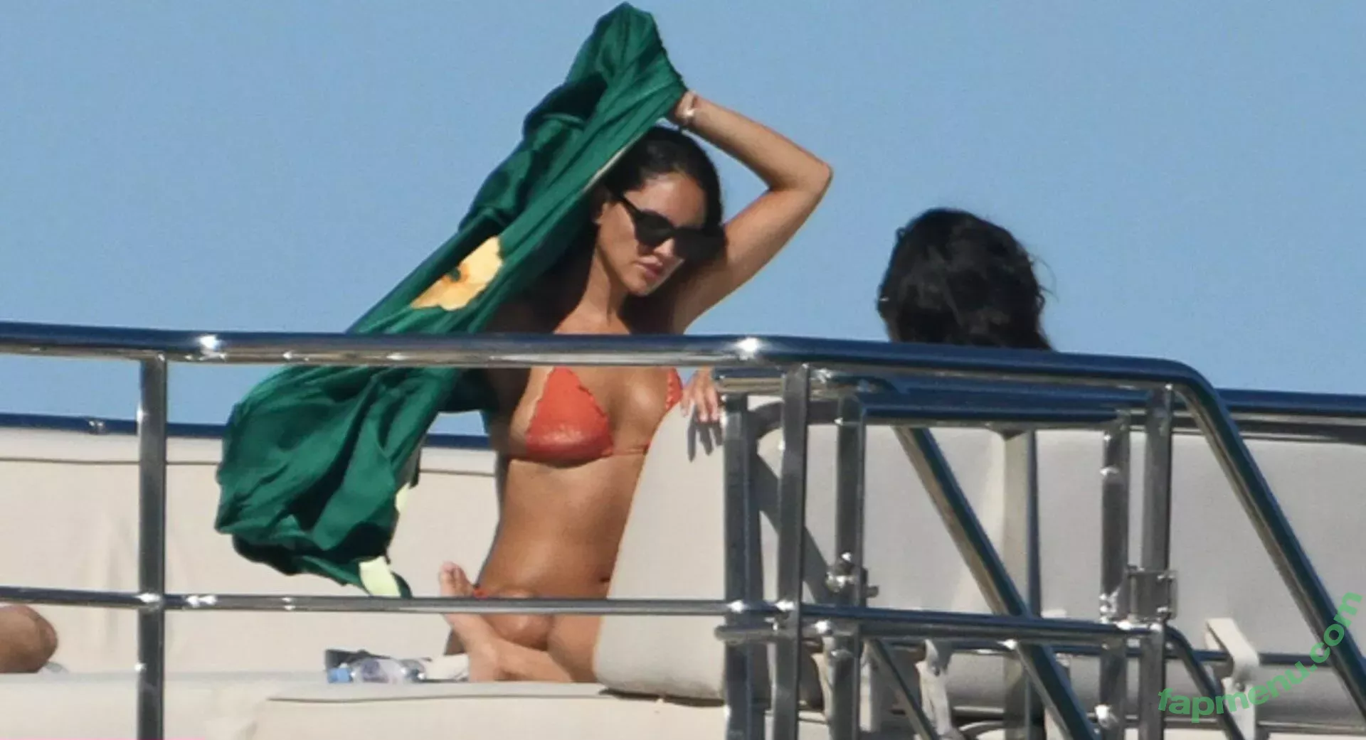 Eiza Gonzalez nude photo #0998 (eizagonzalez / elisagonz)