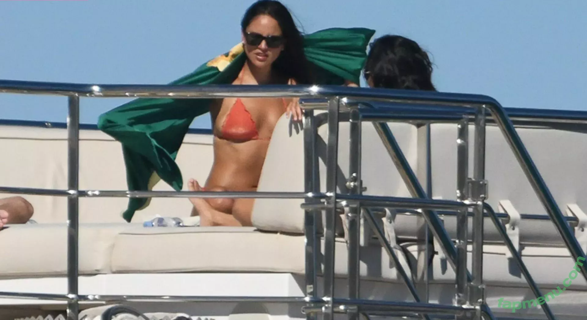 Eiza Gonzalez nude photo #0999 (eizagonzalez / elisagonz)