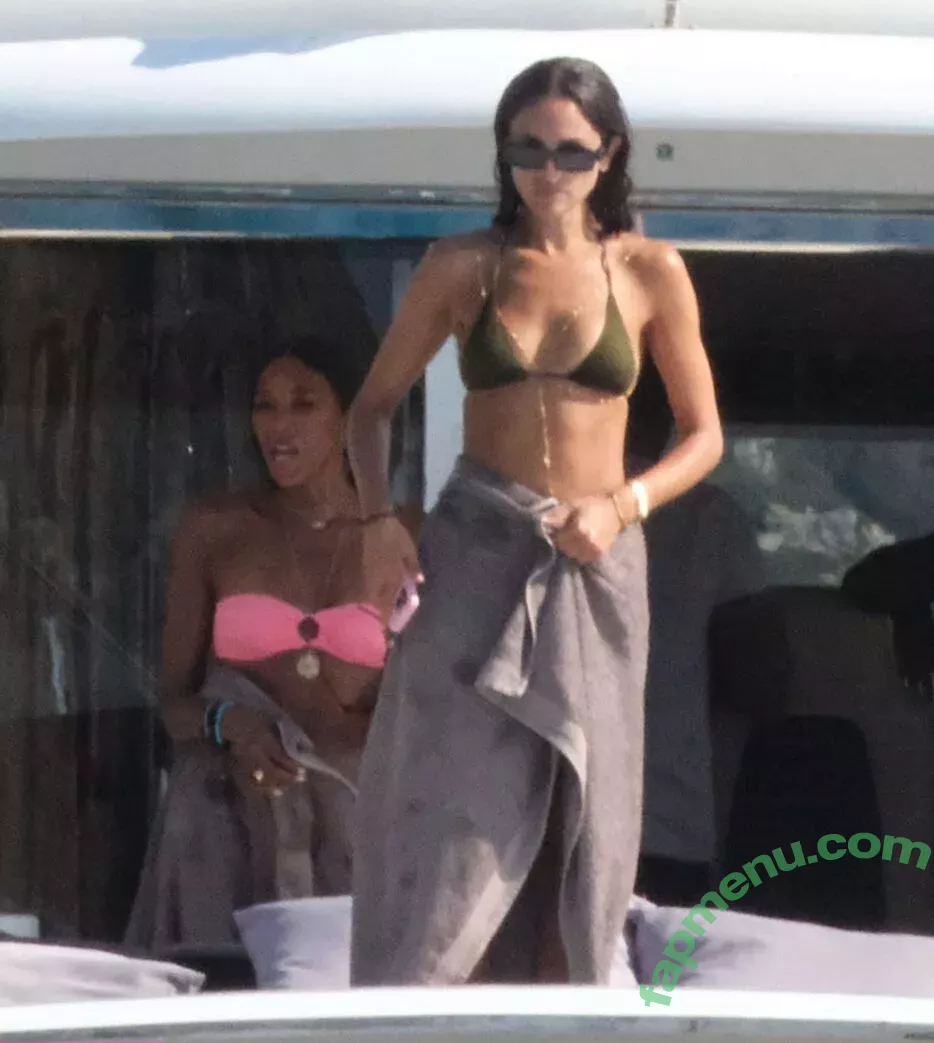 Eiza Gonzalez nude photo #1662 (eizagonzalez / elisagonz)