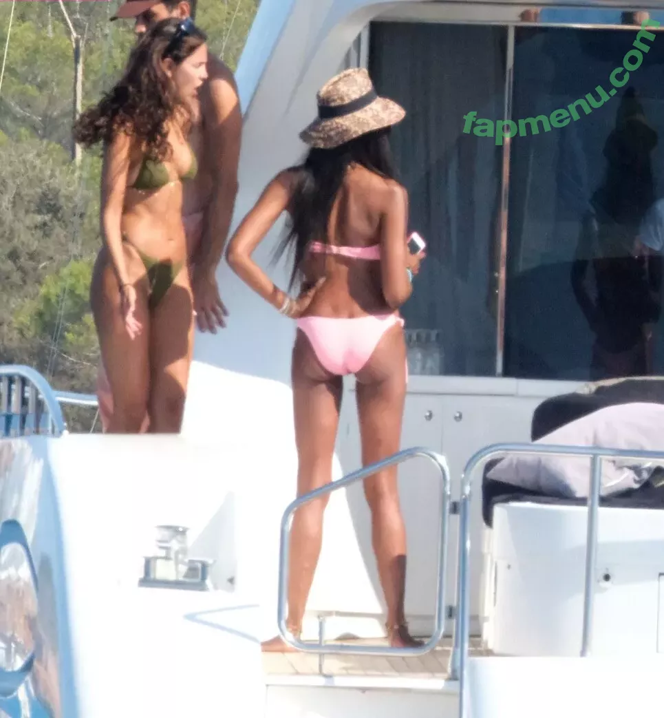Eiza Gonzalez nude photo #1688 (eizagonzalez / elisagonz)