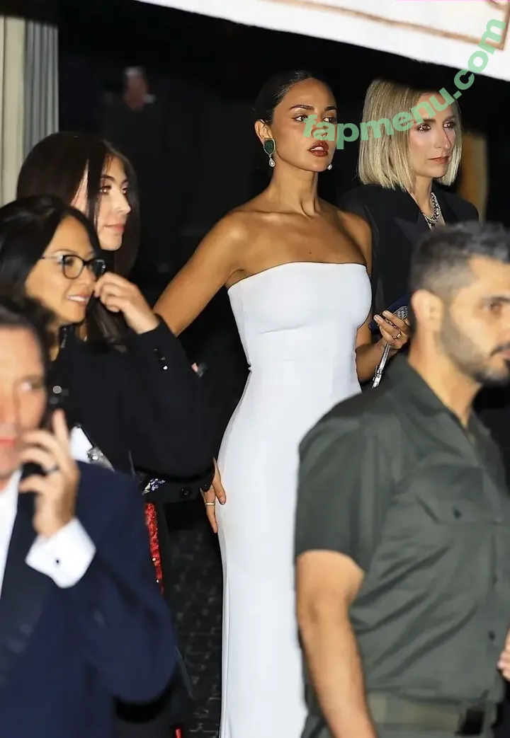 Eiza Gonzalez nude photo #2704 (eizagonzalez / elisagonz)