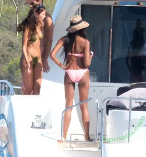 Eiza González / eizagonzalez / eizamusica nude photo #0307