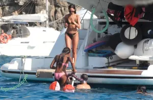 Eiza González / eizagonzalez / eizamusica nude photo #0323