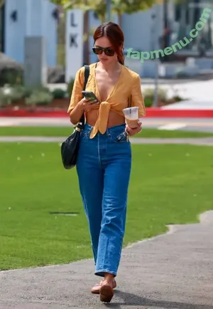 Eiza González / eizagonzalez / eizamusica nude photo #0362