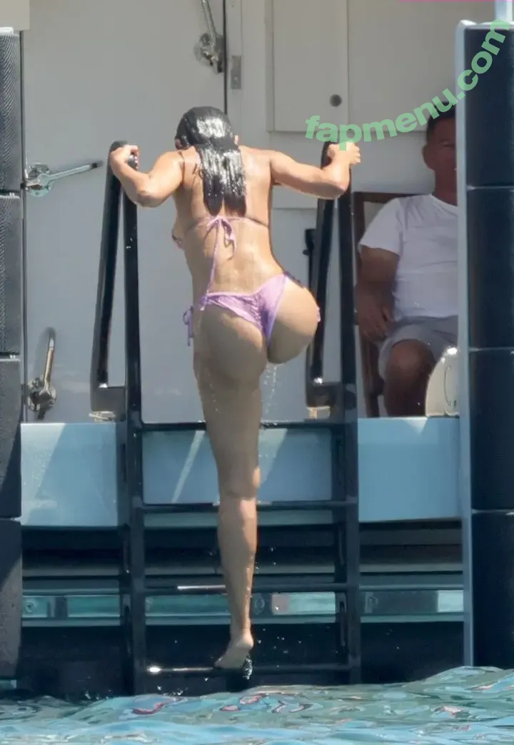 Eiza González nude photo #0020 (eizagonzalez / eizamusica)