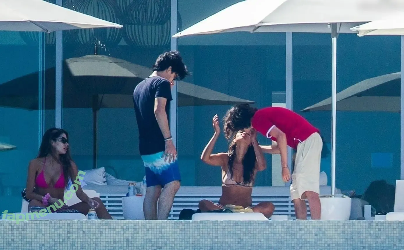 Eiza González nude photo #0295 (eizagonzalez / eizamusica)