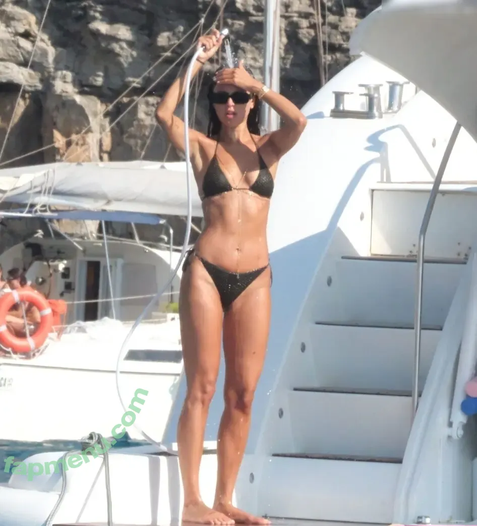 Eiza González nude photo #0305 (eizagonzalez / eizamusica)