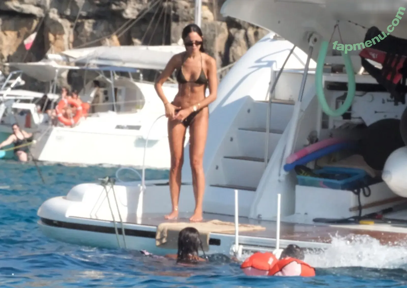 Eiza González nude photo #0324 (eizagonzalez / eizamusica)