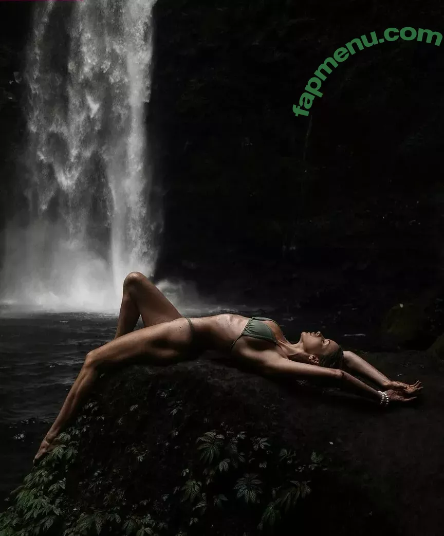 Ekaterina Enokaeva nude photo #1329 (enokaeva)