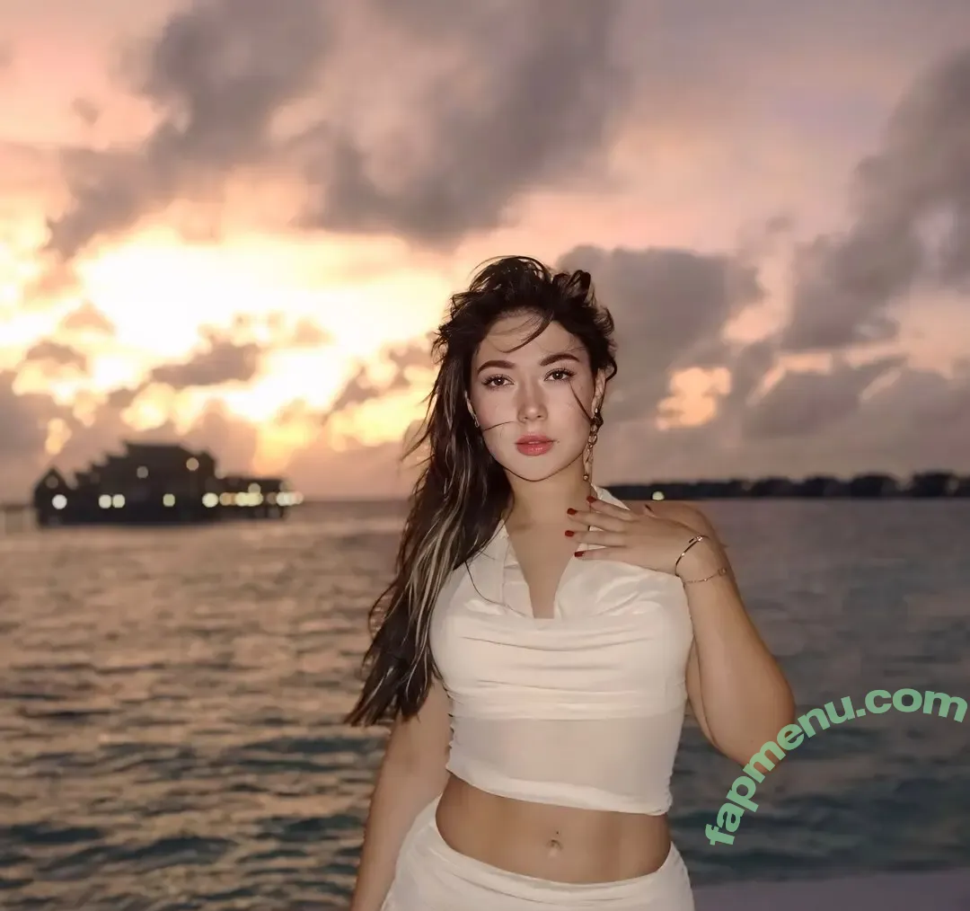 Ekatze007 nude photo #0200 (Ekatze007)