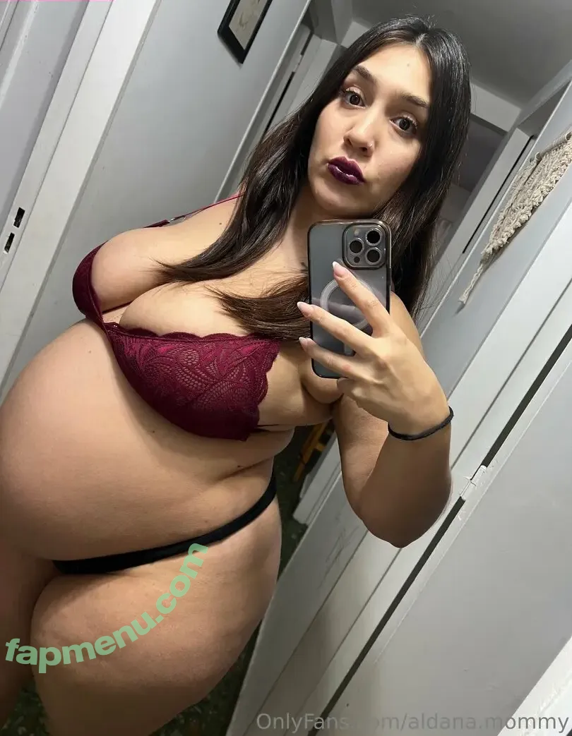 Ekigs nude photo #0036 (emilykigr)