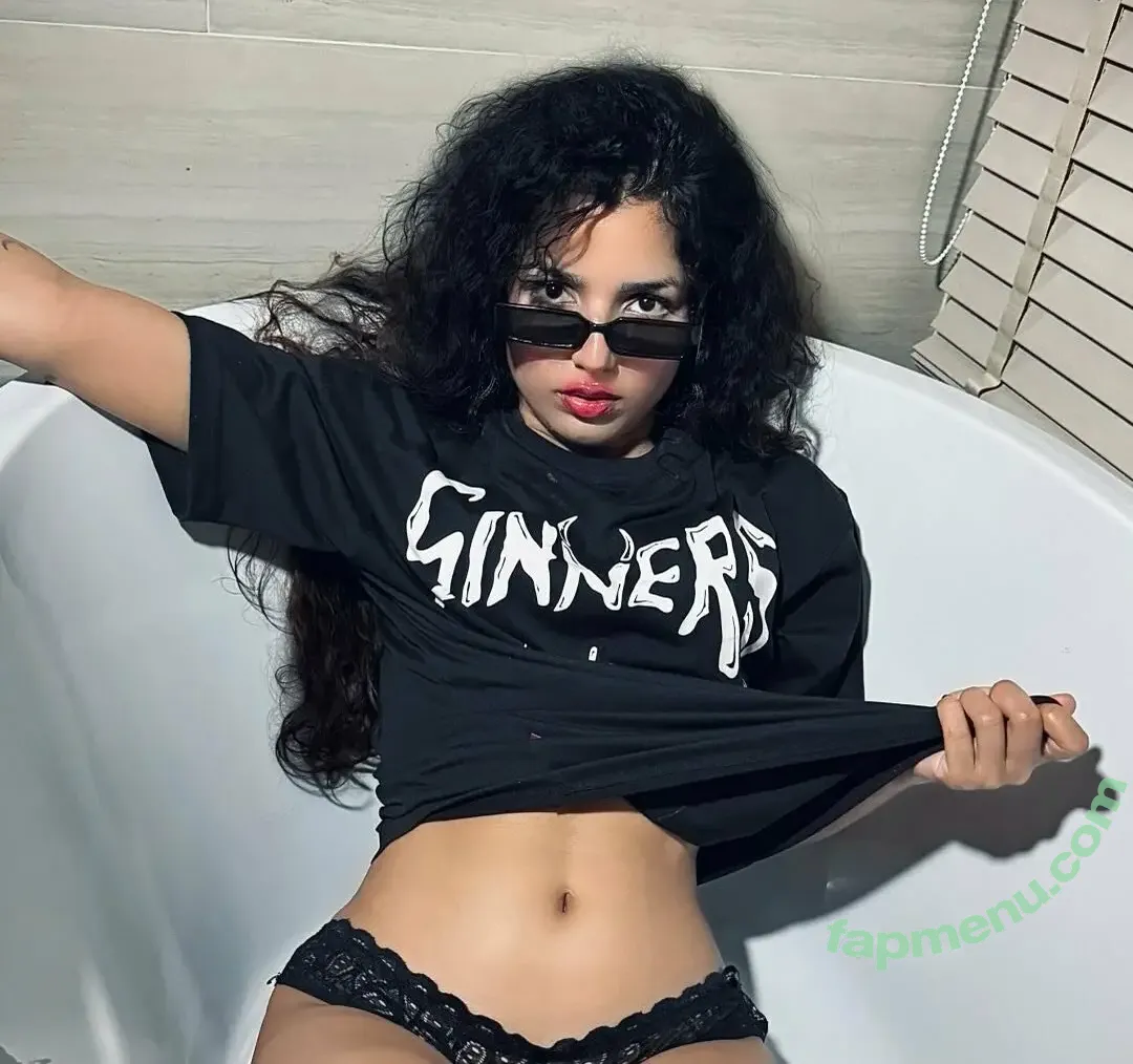 ektabaddie nude photo #0008 (ektabaddie)