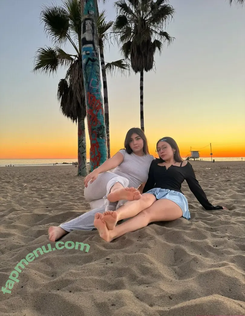 Elain3uwu nude photo #0198 (elenitaforger / elenitaforger Simpchat)