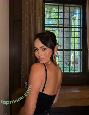 Elaine Kim / Elaine Kim Ratner / Elaine Ratner / elainekratner nude photo #0131