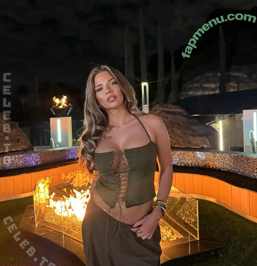 Elaine Victoria nude photo #0155 (elaine.victoria / elainevictoria)