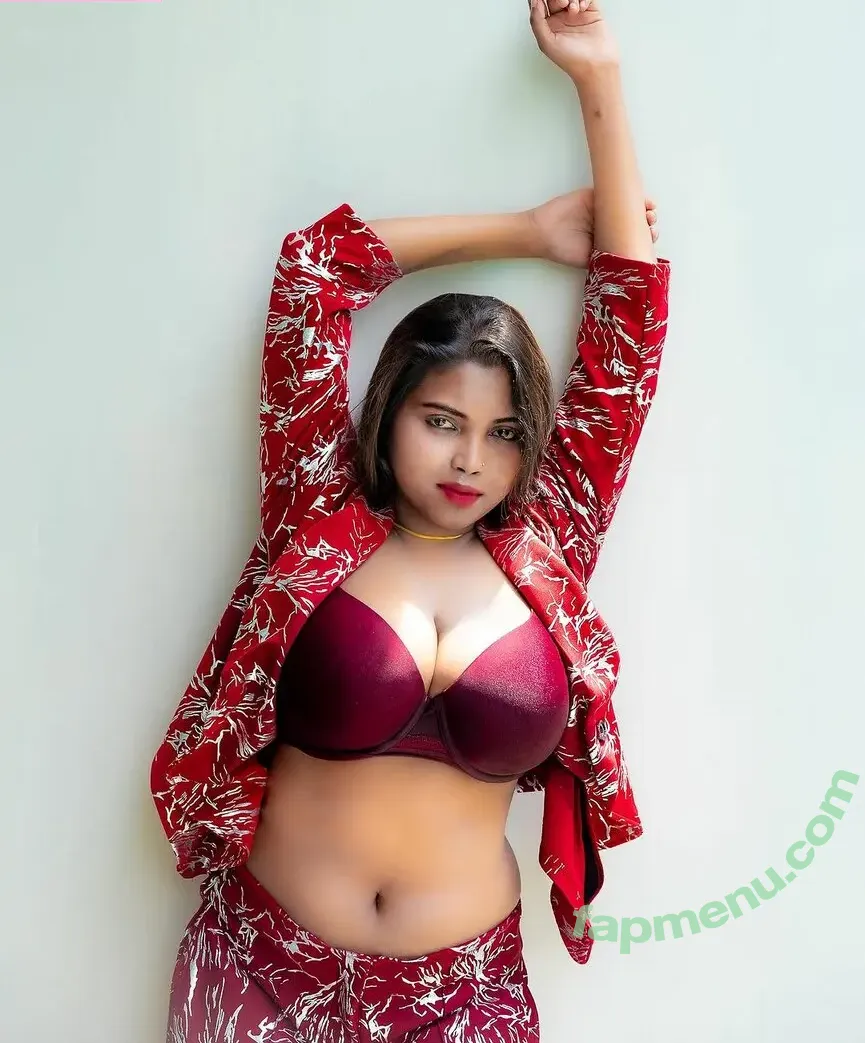 Elakkiya Rajendran nude photo #0020 (elakkiyaaofficial)