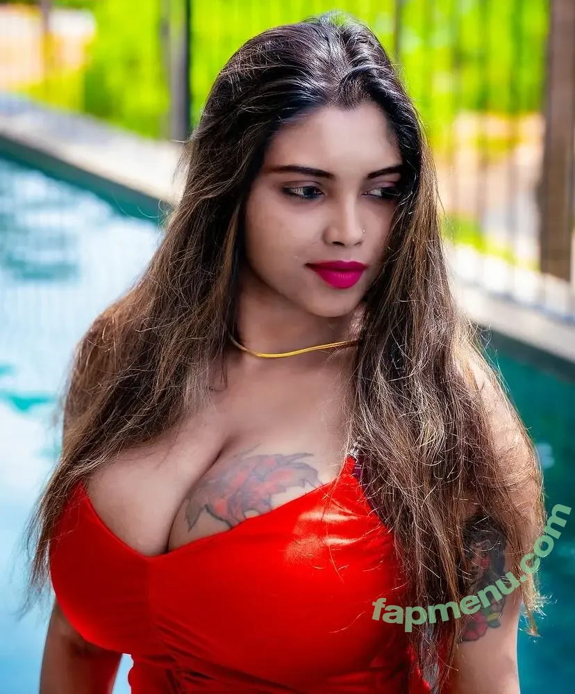 Elakkiya Rajendran nude photo #0021 (elakkiyaaofficial)
