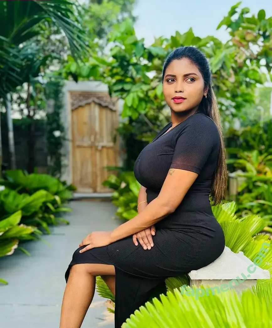 Elakkiya Rajendran nude photo #0029 (elakkiyaaofficial)