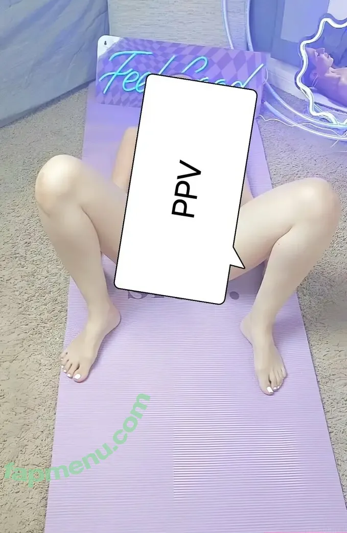 elamypetitequeen nude photo #0043 (elamypetitequeen)