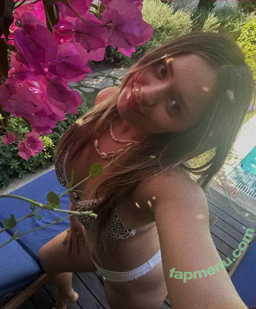 Elanur Pat nude photo #0005 (Elanur Pat)