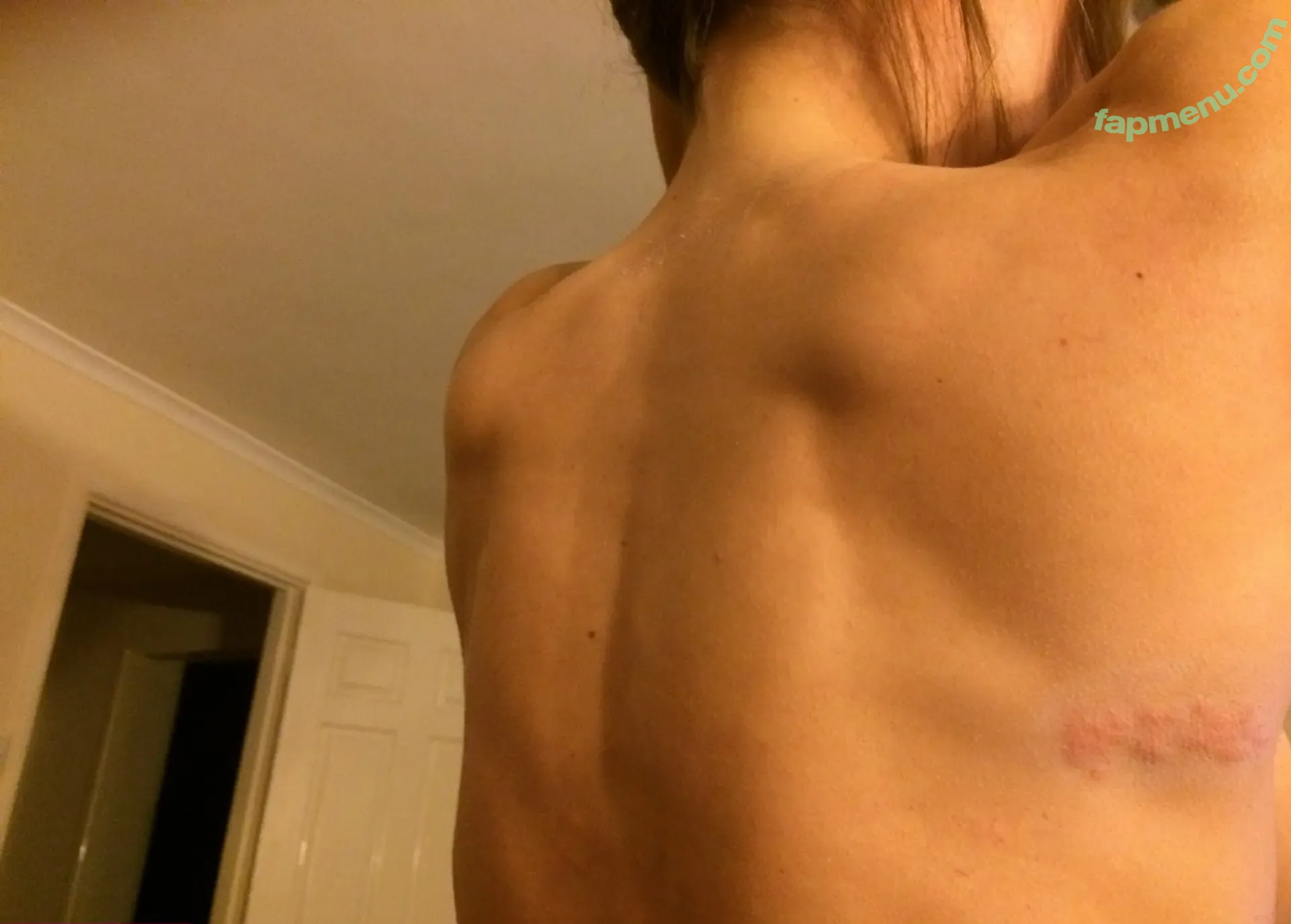 Eleanor Richardson nude photo #0036 (archangeleleanor)